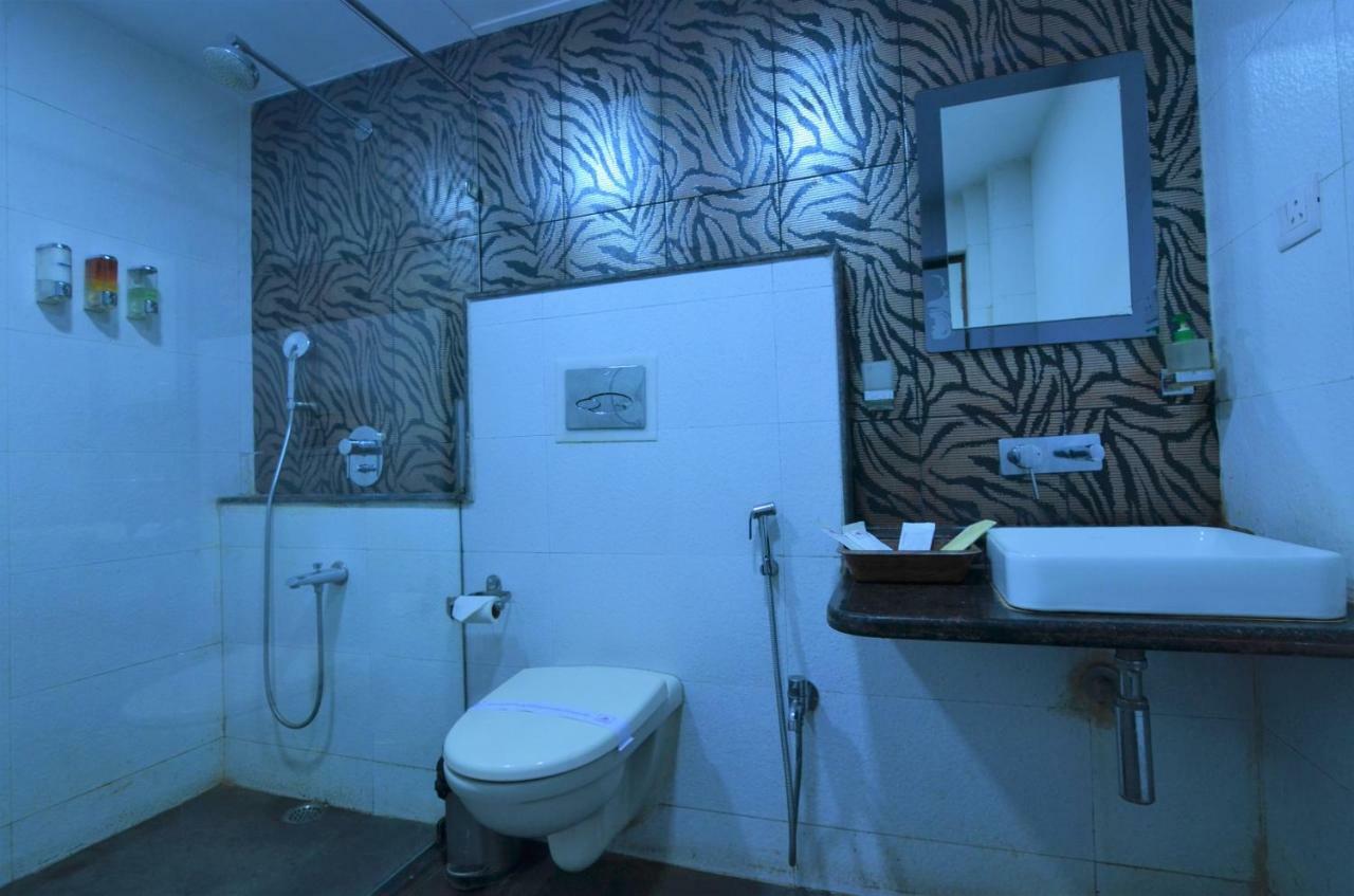 The Majestic Suites Колката Номер фото
